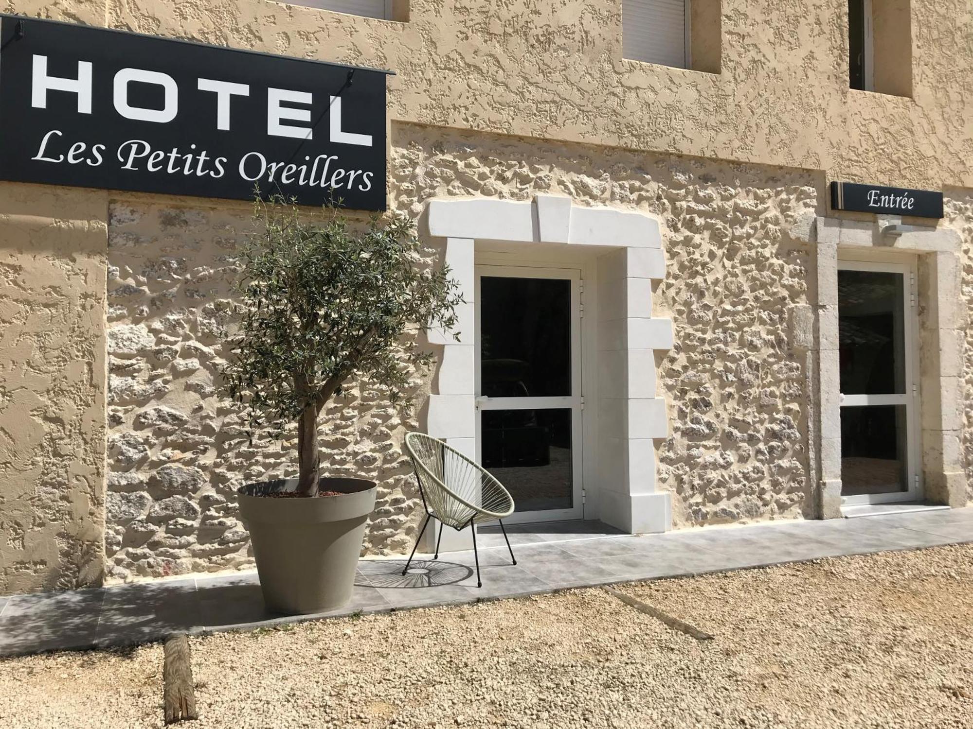 莱斯佩提斯奥瑞勒斯酒店 Saint-Martin-dʼArdèche 外观 照片